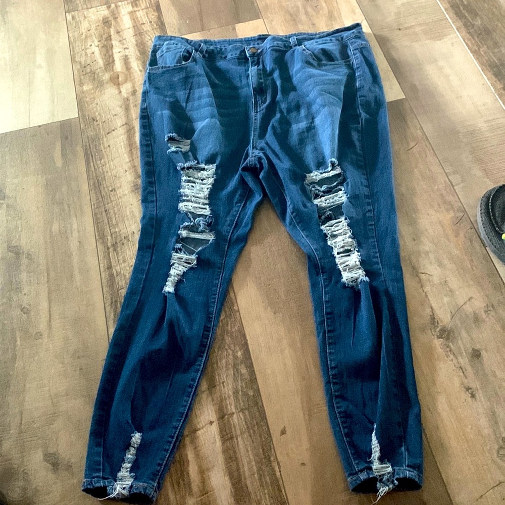 Ladies SHEIN brand size 4 xl jeans